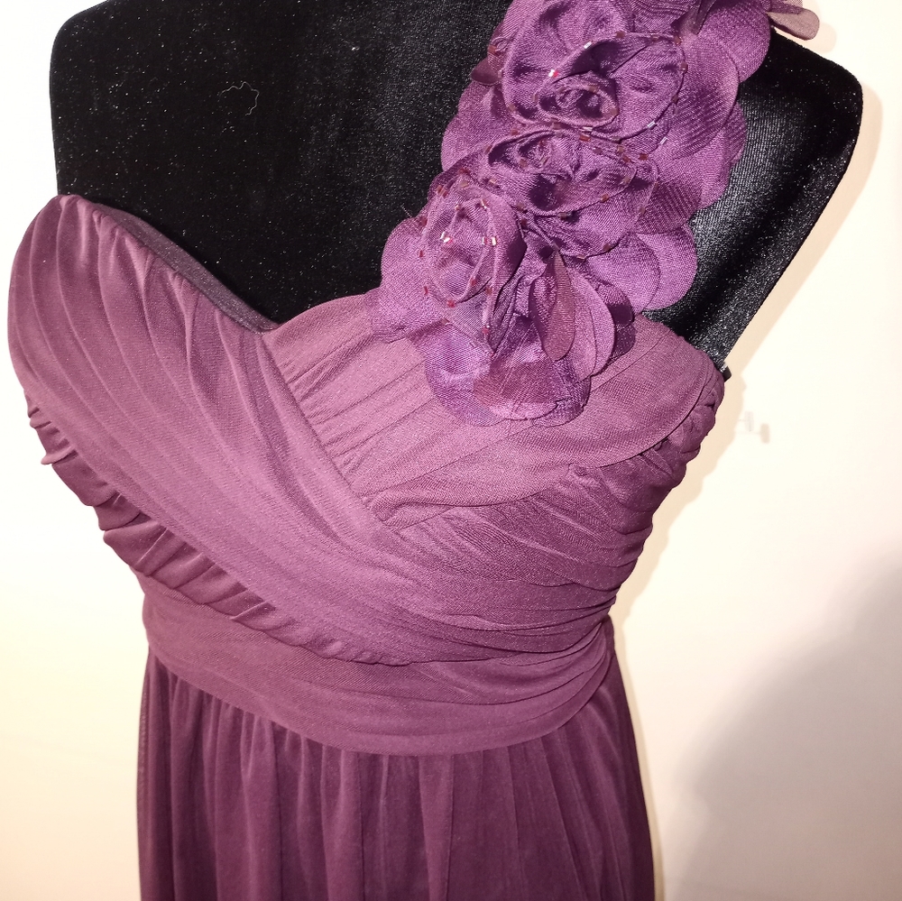Semi/formal 👰 deep purple 1 strap dress sz 10-12